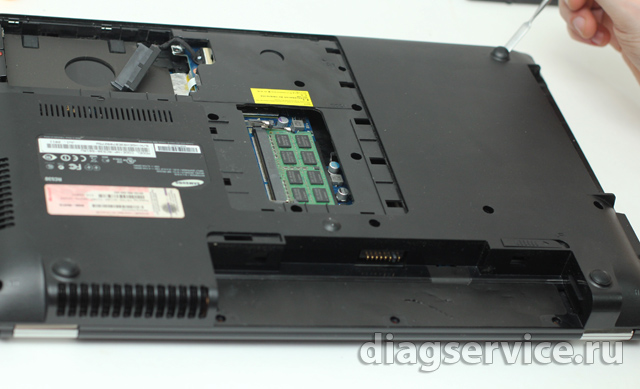 замена жесткого диска  ноутбука Samsung NP-RC530
